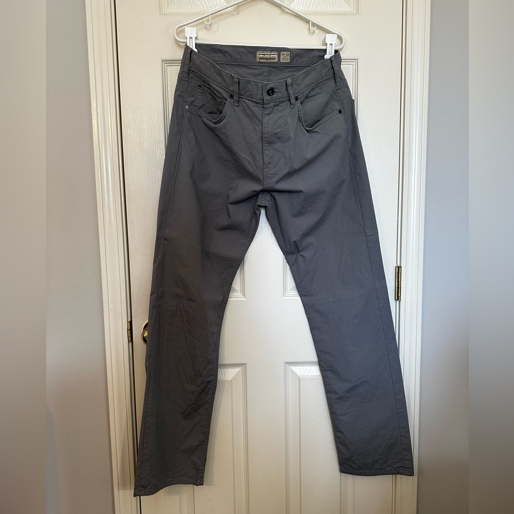 EUC Patagonia 34x32 gray pant. EUC.